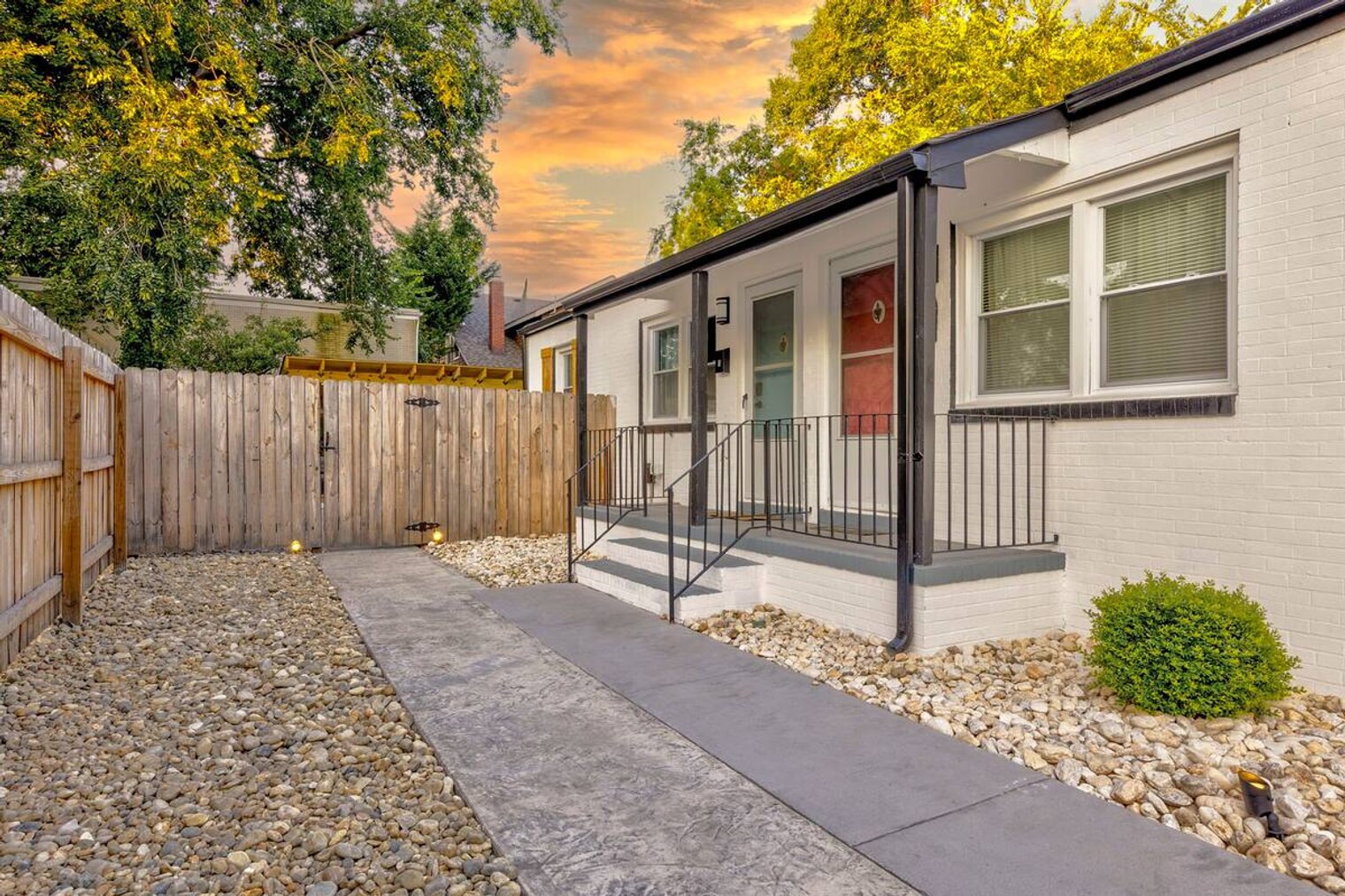 Building Photo - 172 Cherry St