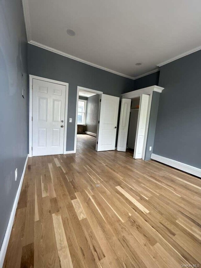 Building Photo - 298 Cooper St