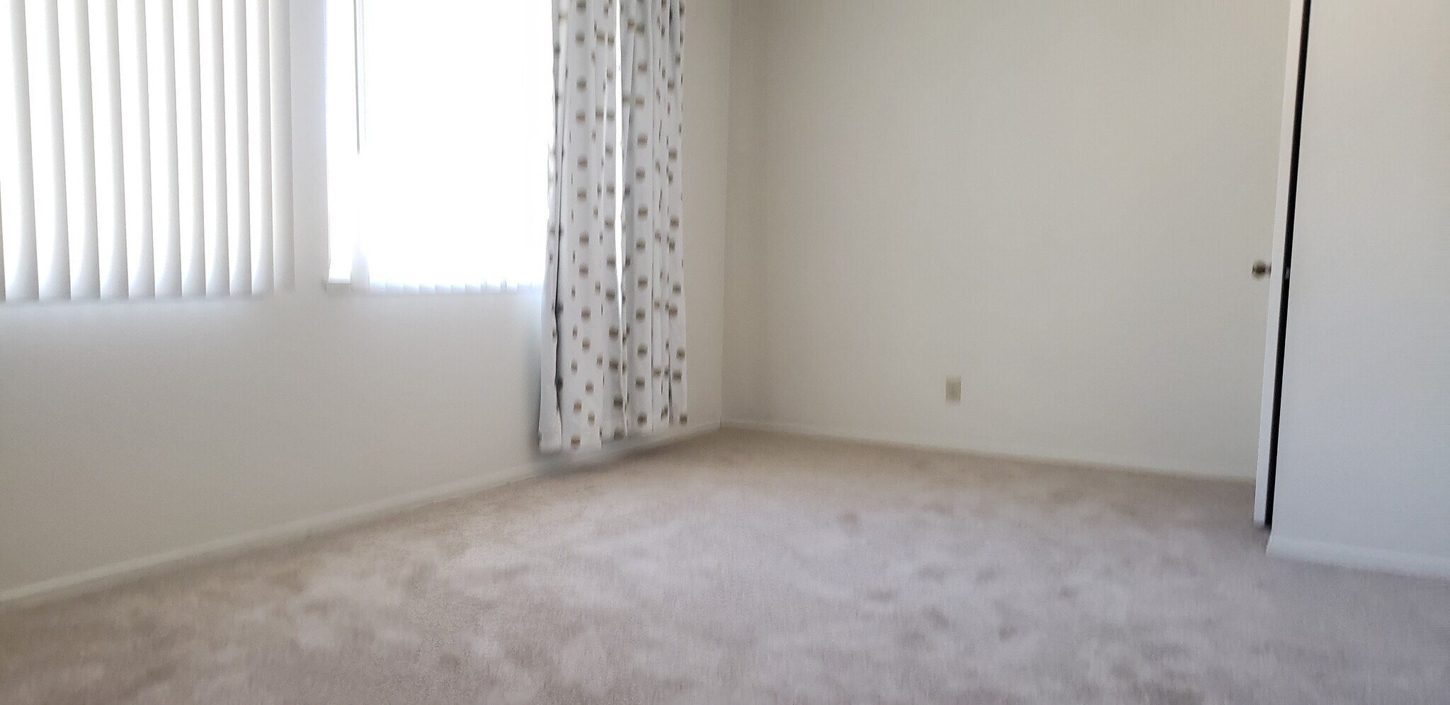 2nd bedroom over 200 sf - 725 Windwood Dr