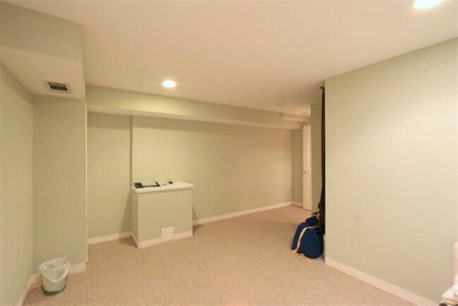 Building Photo - 86 Winter St