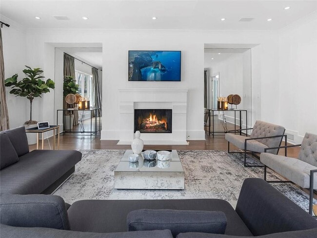 Building Photo - 997 Davis Dr NW
