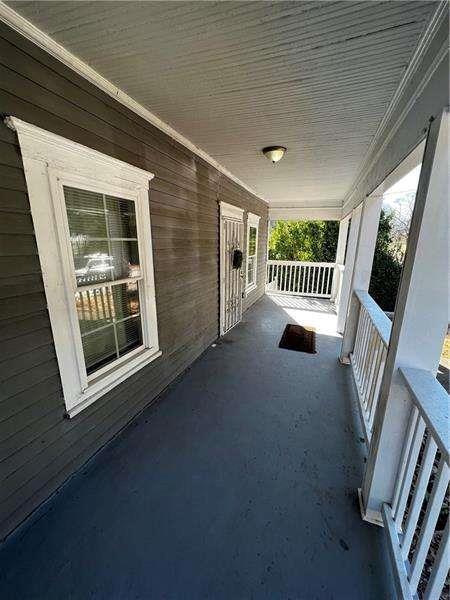 Building Photo - 1056 Welch St SW