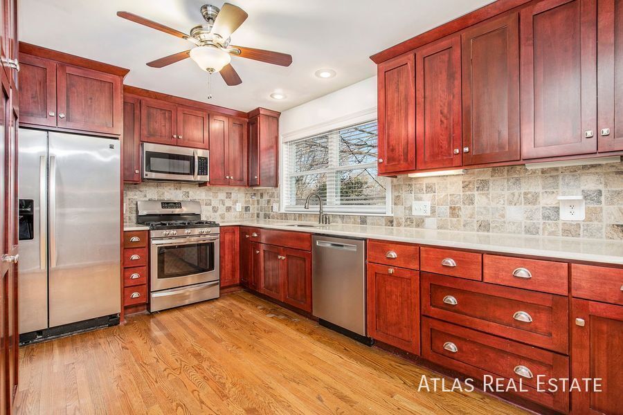 Building Photo - 4412 W 77th Pl