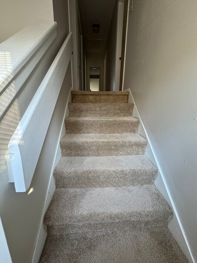 Building Photo - 334 Shenandoah Cir