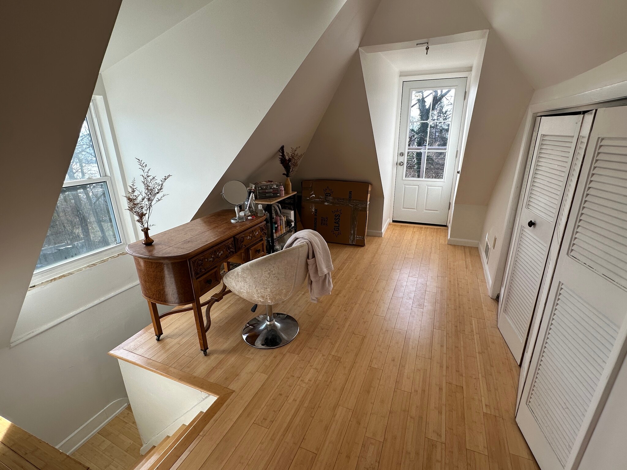 3rd Floor Lower Level - 1781 William Howard Taft Rd