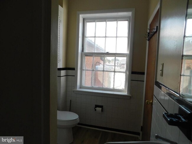 Primary Photo - 113 W Boscawen St