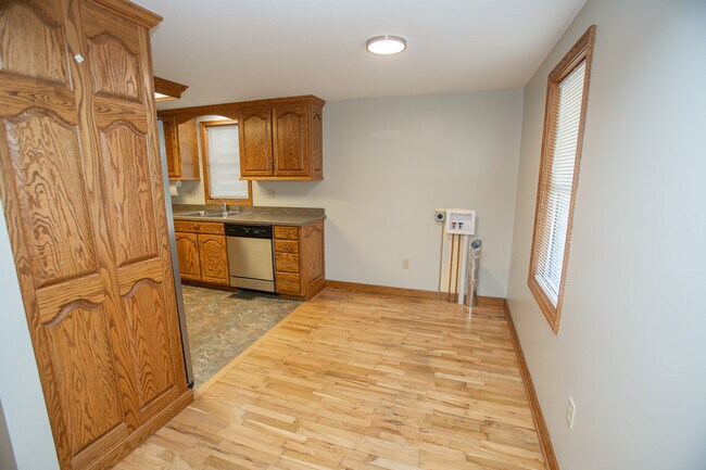 Building Photo - 409 Donna Bella Pl