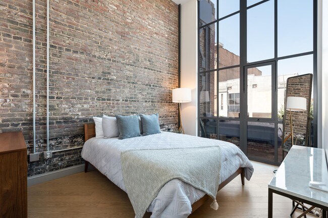 Building Photo - 2212 Morris Ave