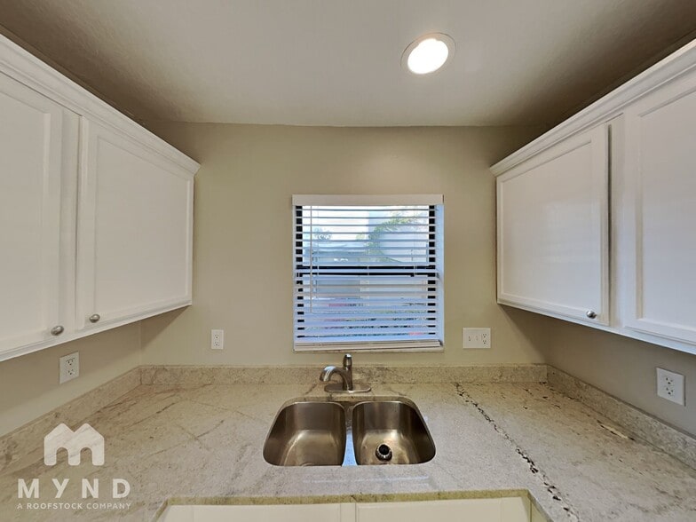 Building Photo - 3719 N 54th St