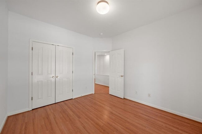 Building Photo - 6920 Larue Belle Cove