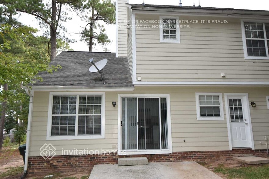 Building Photo - 4 Halsey Pl