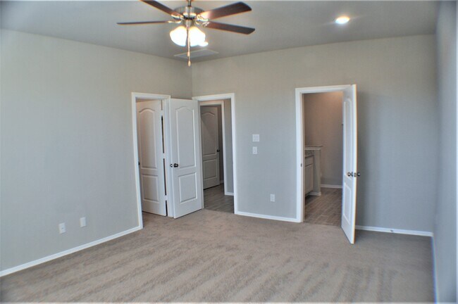 Building Photo - 714 Cobalt Crest Ln