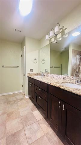 Building Photo - 764 Middle Cove Dr