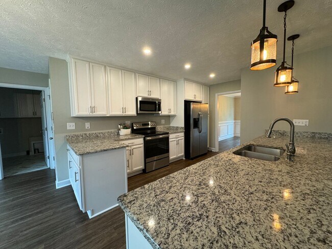 Building Photo - Beautiful 3 Bed 2 Bath Home in Jack Britt