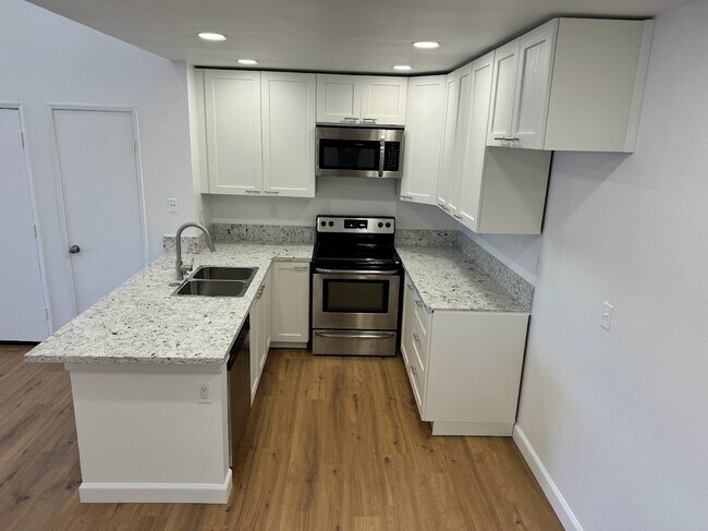 Building Photo - 25015 Peachland Ave