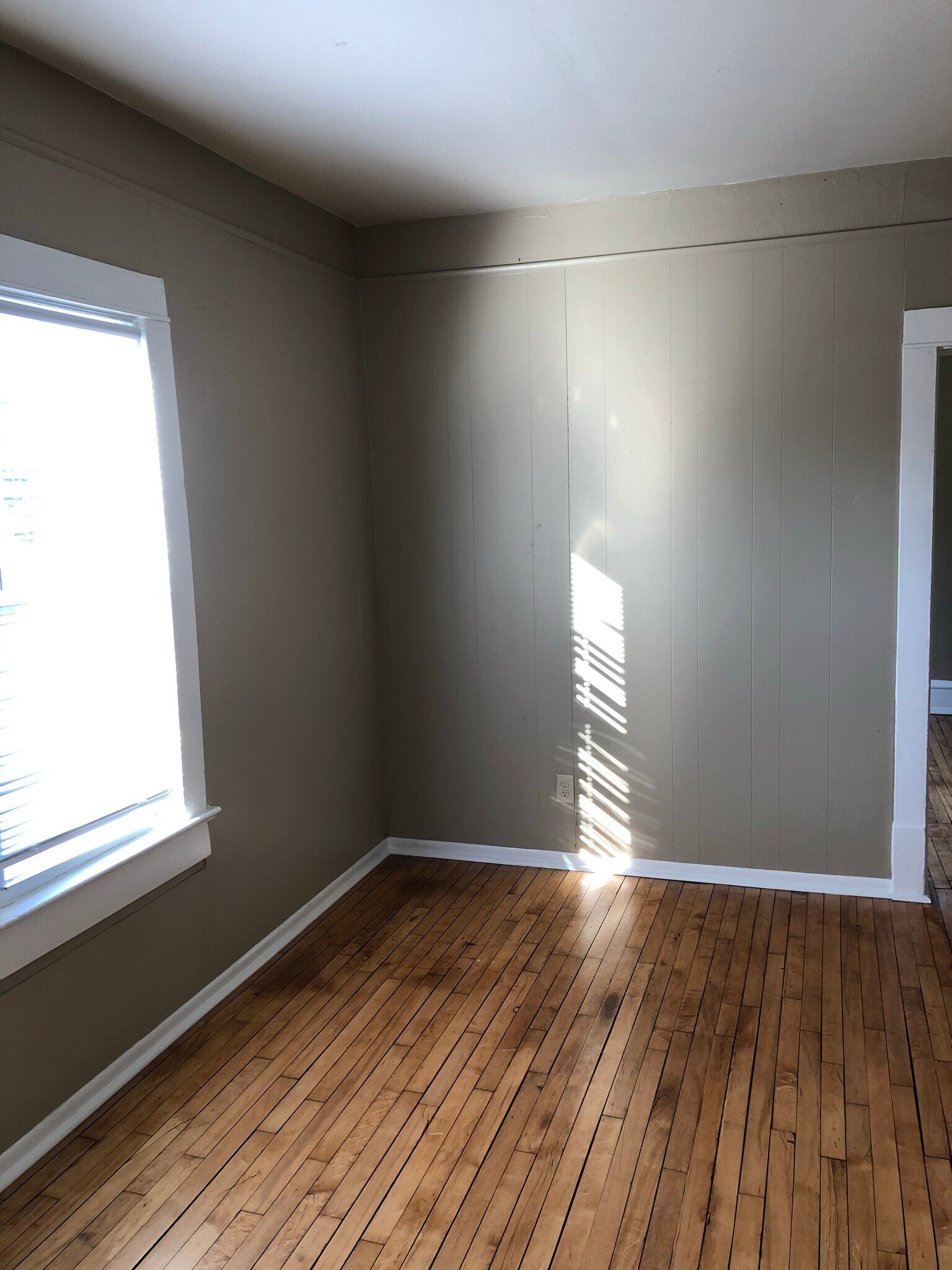 Building Photo - 1749 Wordsworth Ave