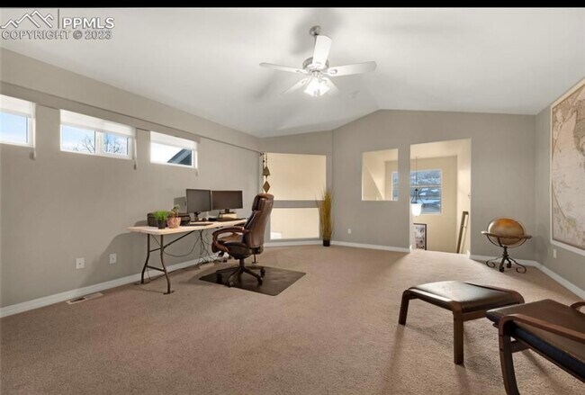 Upstairs loft/2nd living area - 2173 Alpine Shadows Vw