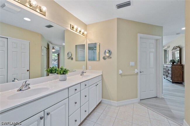 Building Photo - 1263 Rialto Way
