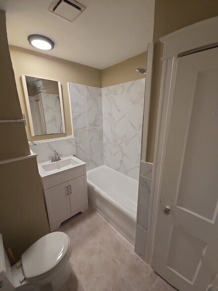 Building Photo - 5437 Torresdale Ave