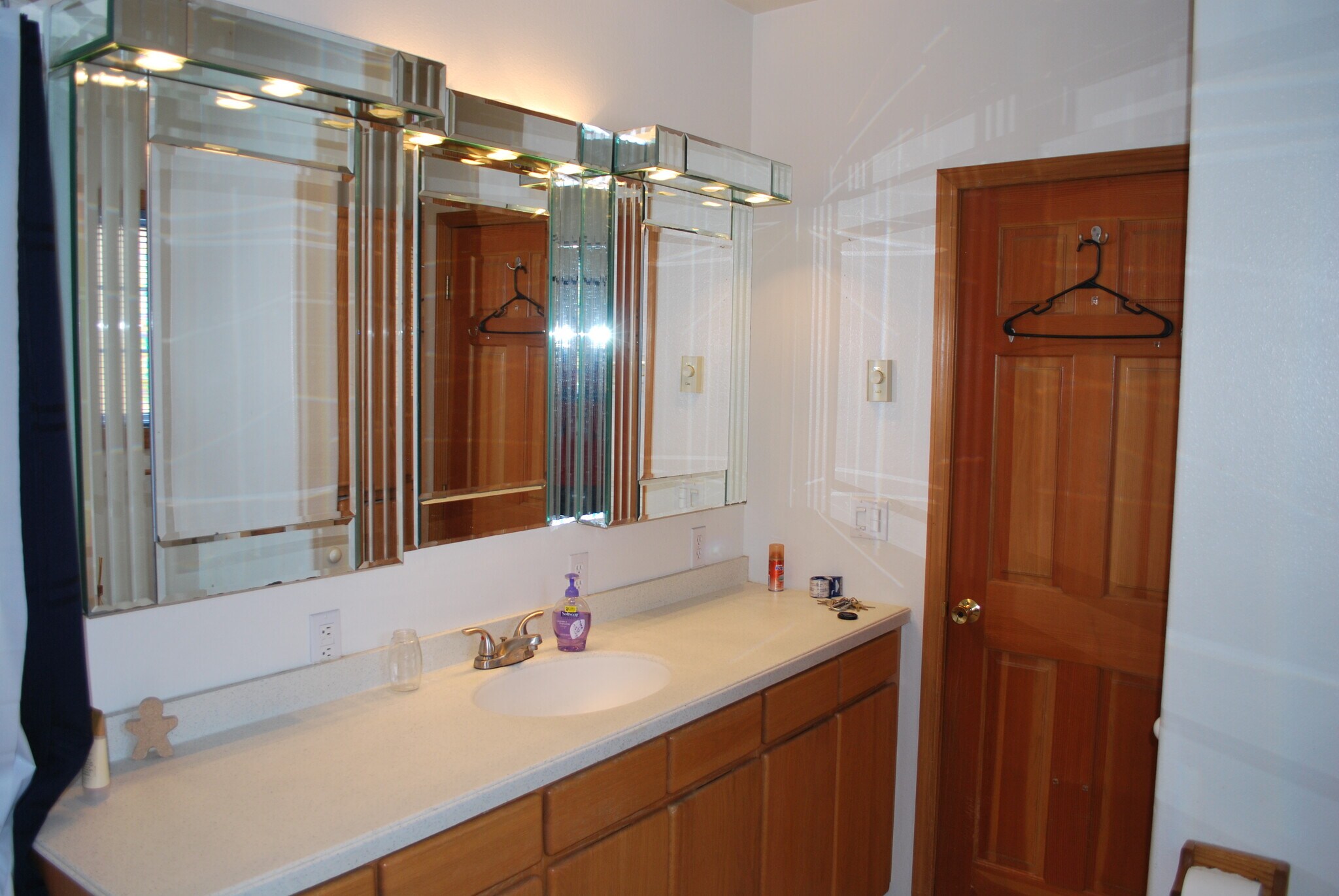 Building Photo - 622 Nickey Way