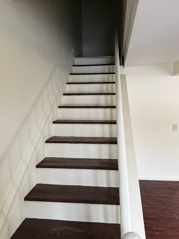 Building Photo - 2509 2nd Ave