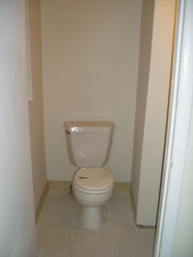 Building Photo - Aberdeen 3 Bed