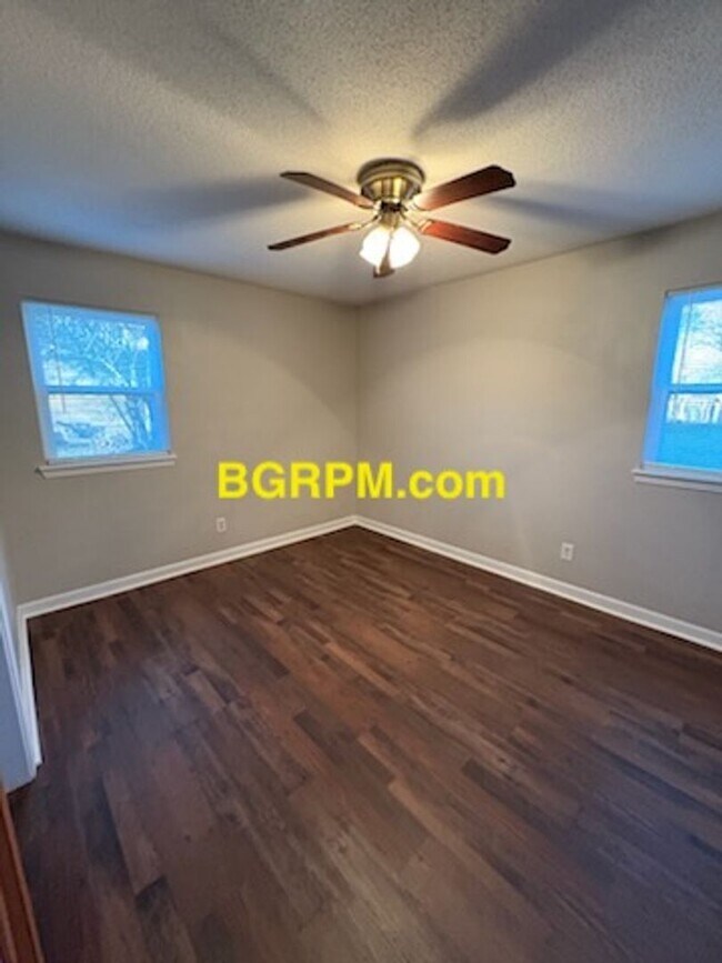 Building Photo - 6 Waterfront Dr