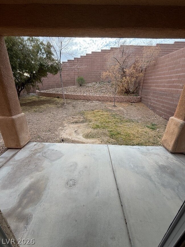 Building Photo - 11255 Dahlia Grove St