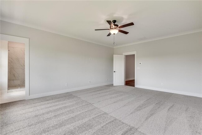 Building Photo - 435 Maplewood Dr