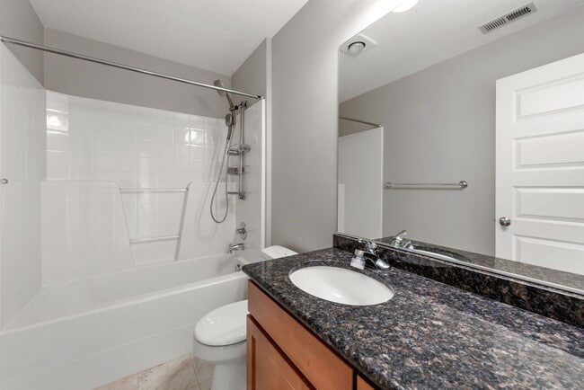 Building Photo - Welcome to this stunning 4-bedroom, 2.5-bath home in desirable Mill Creek, WA.