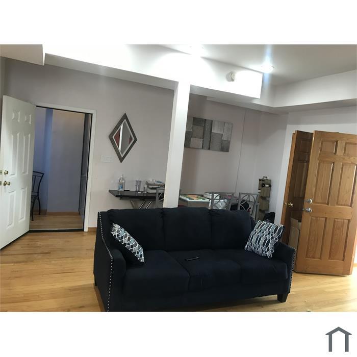 Building Photo - 4733 S Indiana Ave