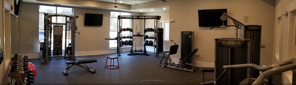 Building Photo - 1591 Millspring Dr