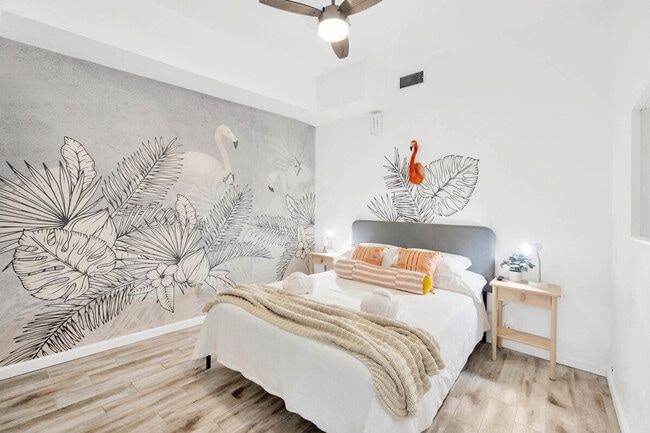 Building Photo - 10755 Clara Ln