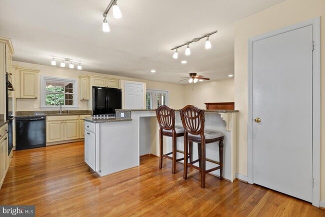 Building Photo - 12027 Devilwood Dr
