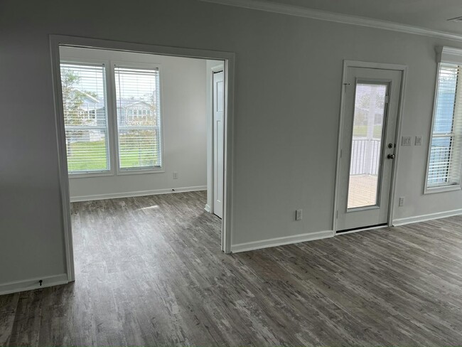 Building Photo - 7812 Cameo Ln