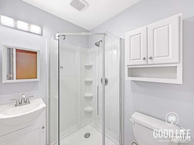 Building Photo - 2B/2BA Carlsbad Condo with Unobstructed Ocean Views & Semi-Private Laundry Room