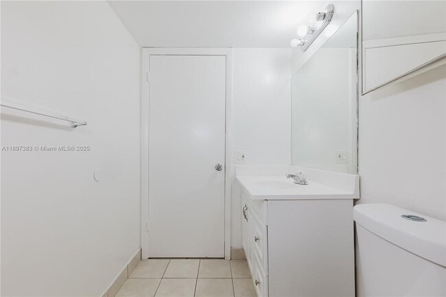 Building Photo - 2020 NW 119th St