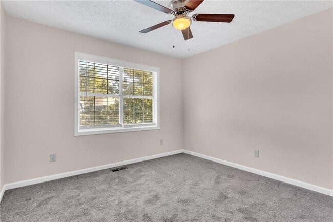 Building Photo - 826 Grindstone Ct
