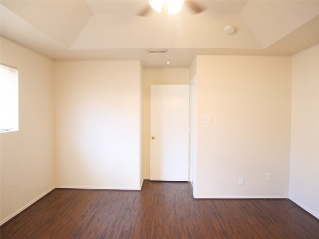 Building Photo - 5510 Rio Alamo St