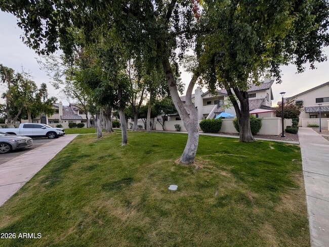 Building Photo - 1222 W Baseline Rd