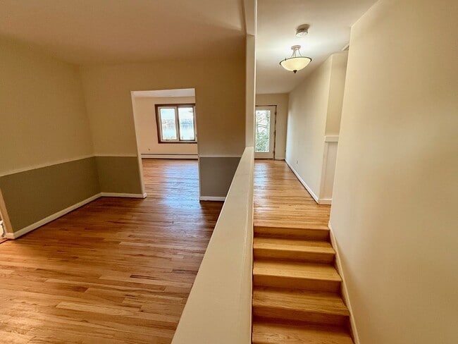 Building Photo - Severna Park - Private & Secluded Waterfront - Round Bay Community.