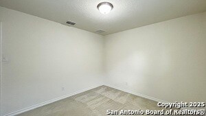 Building Photo - 1323 Hummingbird