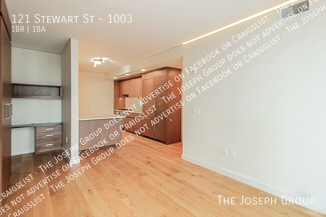 Building Photo - 121 Stewart St