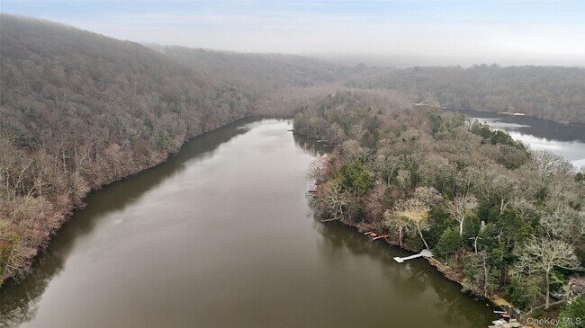 Building Photo - 49 Twin Lakes Rd