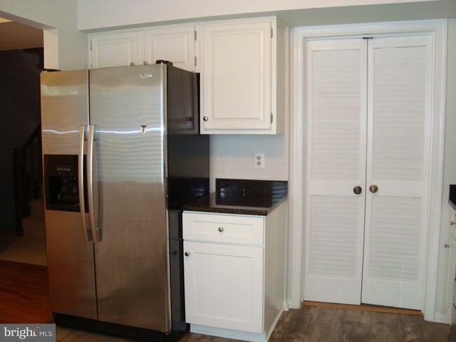 Building Photo - 7813 Heatherton Ln