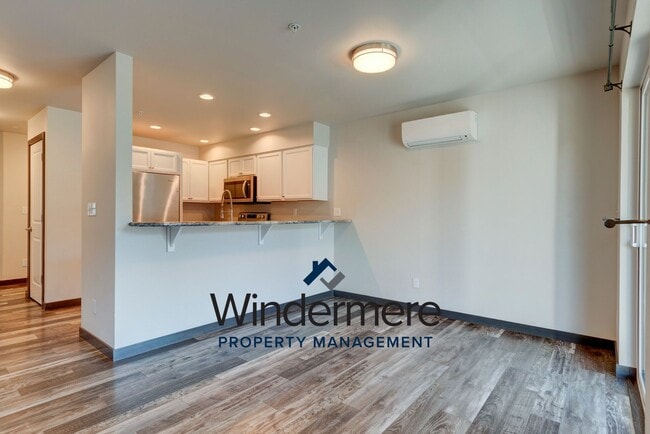 Building Photo - 2 Bedroom 2 Bath Condo in Summerwind Community