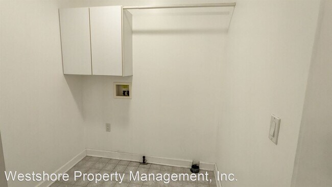 Building Photo - 5 br, 3.5 bath House - 4881 Townsend Ct.