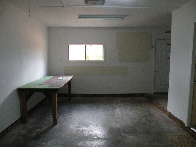 Building Photo - Home located in the heart of Havelock!