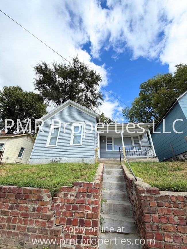 Building Photo - 2529 S 13th St