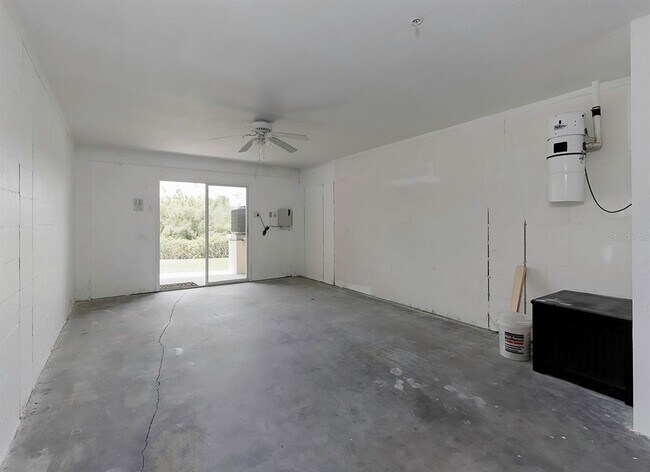 Building Photo - 128 Brent Cir